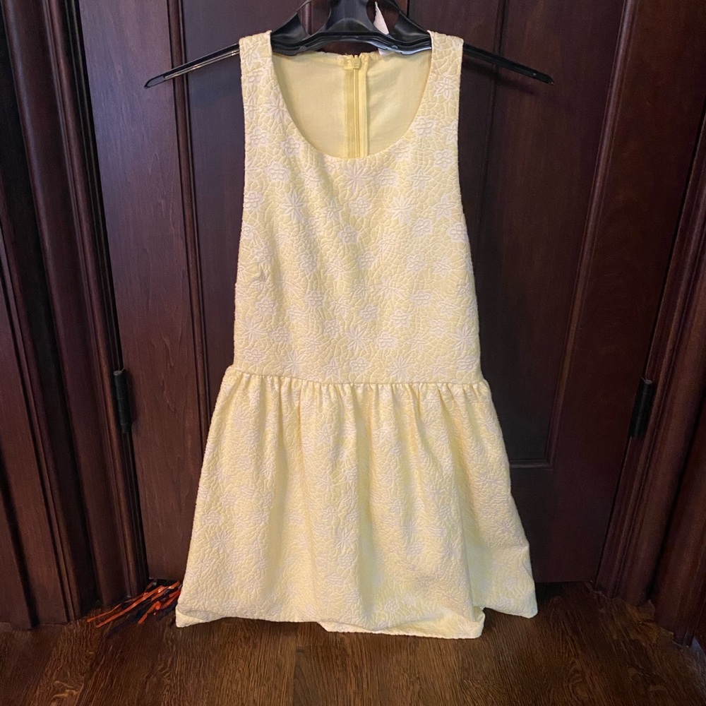 Selling dress